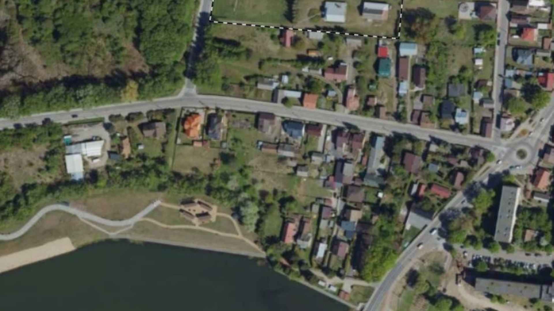 Działka na sprzedaż